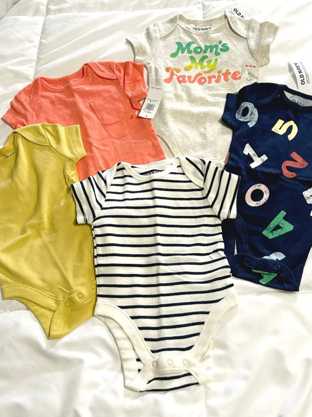 0-3 mos Bodysuit One-piece short sleeve overalls Old Navy - Lot of 6 NWT